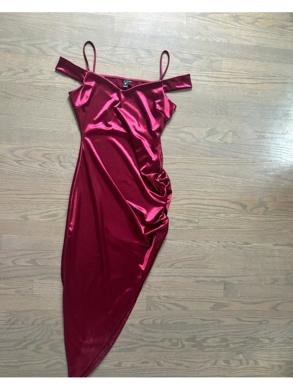 Windsor burgundy satin asymmetrical dress women’s size large